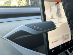 Tesla Model Y Rear-Wheel Drive - ფოტო 15
