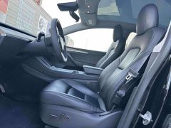 Tesla Model Y Rear-Wheel Drive - ფოტო 4