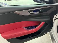 Jaguar XEL 2.0T 250PS R-DYNAMIC S Sport Entry Edition - ფოტო 4