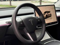 Tesla Model Y Rear-Wheel Drive - ფოტო 7