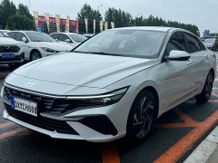 Hyundai Elantra 1.5L CVT Luxury - ფოტო 1