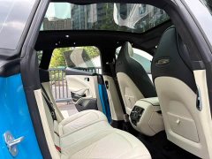 Aston Martin DBX 2023 3.0T Inline-Six - ფოტო 14