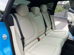 Aston Martin DBX 2023 3.0T Inline-Six - ფოტო 15