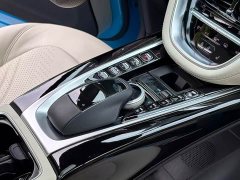 Aston Martin DBX 2023 3.0T Inline-Six - ფოტო 18