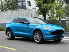 Aston Martin DBX 2023 3.0T Inline-Six - ფოტო 3