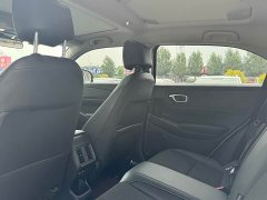 Honda Vezel 1.5L CVT Tech Edition - ფოტო 9