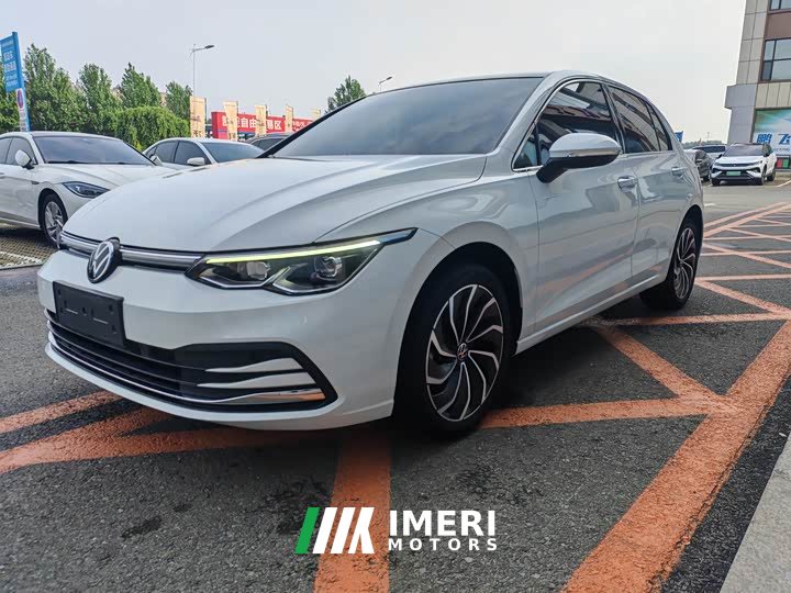 Volkswagen Golf Facelift 280TSI DSG Pro - ავტომობილი ჩინეთიდან