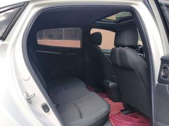 Honda Civic 2021 Hatchback 220 Turbo CVT Trendy Control - ფოტო 12