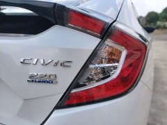 Honda Civic 2021 Hatchback 220 Turbo CVT Trendy Control - ფოტო 18