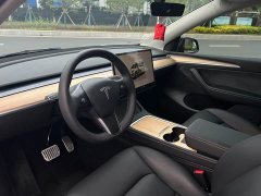 Tesla Model Y Long Range All-Wheel Drive - ფოტო 3