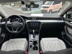 Volkswagen Magotan 2 Million Units Commemorative Edition 330TSI DSG Luxury - ფოტო 9