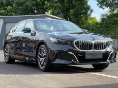 BMW i5 eDrive 35L M Sport Package - ფოტო 3