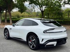 Xiaomi YU7 Four-Wheel Drive Max Edition - ფოტო 7