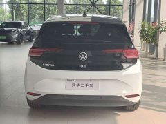Volkswagen ID.3 Outstanding Edition - ფოტო 4