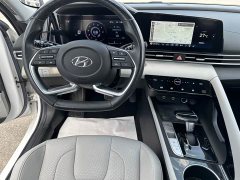 Hyundai Elantra 1.5L CVT Luxury - ფოტო 12