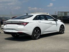Hyundai Elantra 1.5L CVT Luxury - ფოტო 6