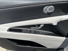 Hyundai Elantra 1.5L CVT Luxury - ფოტო 9