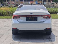 Toyota Avalon Hybrid 2.5L XLE Premium - ფოტო 8