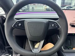 Tesla Model Y Rear-Wheel Drive - ფოტო 5