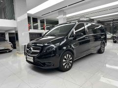 Mercedes-Benz Vito 2023 2.0T Elite 7-Seater - ფოტო 1