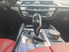 BMW 5 Series 530Li Premier M Sport Package - ფოტო 4