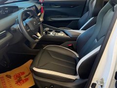 Changan UNI-V 2023 1.5T Premium - ფოტო 3