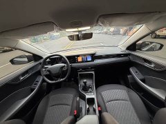 SAIC MG i5 2023 1.5L Manual Comfort Edition - ფოტო 14