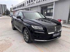 Lincoln Explorer 2.0T AWD Premium - ფოტო 3