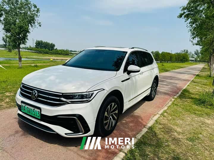 Volkswagen Tiguan L Plug-in Hybrid 430PHEV Plug-in Hybrid Premium Edition