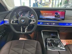 BMW 7 Series 2023 735Li M Sport Package - ფოტო 11