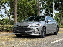Toyota Avalon 2.0L XLE Premium Edition - ფოტო 1