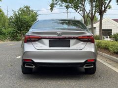 Toyota Avalon 2.0L XLE Premium Edition - ფოტო 9