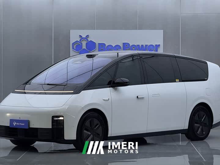 Li Auto MEGA Ultra Smart Refresh Edition - ავტომობილი ჩინეთიდან
