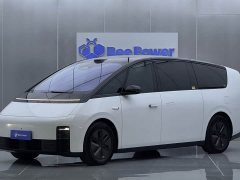 Li Auto MEGA Ultra Smart Refresh Edition - ფოტო 1