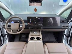 Li Auto MEGA Ultra Smart Refresh Edition - ფოტო 20