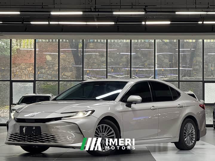 Toyota Camry 2024 2.0E Elite Edition - ავტომობილი ჩინეთიდან