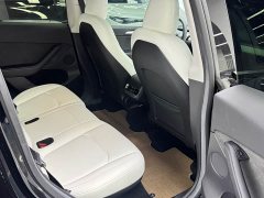 Tesla Model Y Long Range All-Wheel Drive - ფოტო 12