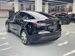 Tesla Model Y Long Range All-Wheel Drive - ფოტო 14
