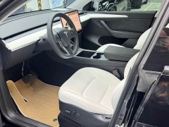 Tesla Model Y Long Range All-Wheel Drive - ფოტო 4