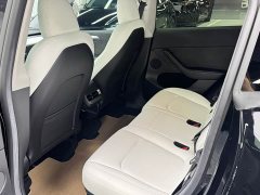 Tesla Model Y Long Range All-Wheel Drive - ფოტო 9