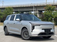 IM Motors Zhiji LS8 66 Ultra Tech Flagship 5-Seater - ფოტო 9