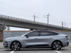 Ford Mondeo EcoBoost 245 ST-Line - ფოტო 4
