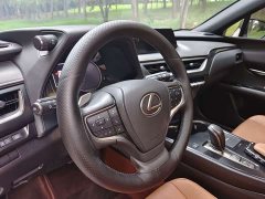 Lexus UX New Energy 2020 300e Pure Joy Edition - ფოტო 11