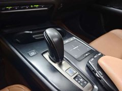 Lexus UX New Energy 2020 300e Pure Joy Edition - ფოტო 14