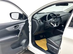 Nissan Qashqai 2.0L CVTLuxury Edition - ფოტო 3