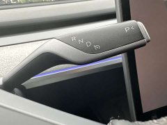 Tesla Model Y Rear-Wheel Drive - ფოტო 11