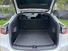 Tesla Model Y Rear-Wheel Drive - ფოტო 7