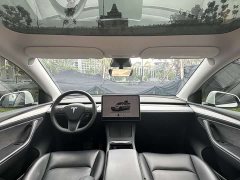 Tesla Model Y Rear-Wheel Drive - ფოტო 9