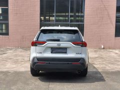 Toyota RAV4 2.0L CVT FWD Urban Edition - ფოტო 7