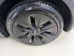 Tesla Model Y 2022 Facelift Rear-Wheel Drive - ფოტო 10